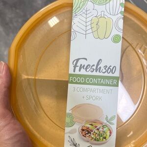 fresh 360 3-Compartment Meal Prep Container with a Spork